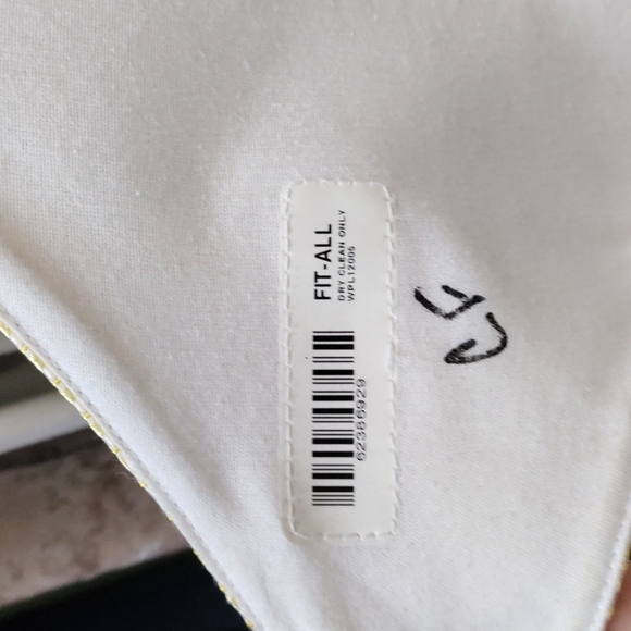 Yellow Tuxedo Vest and Tie set - Picture 4 of 5